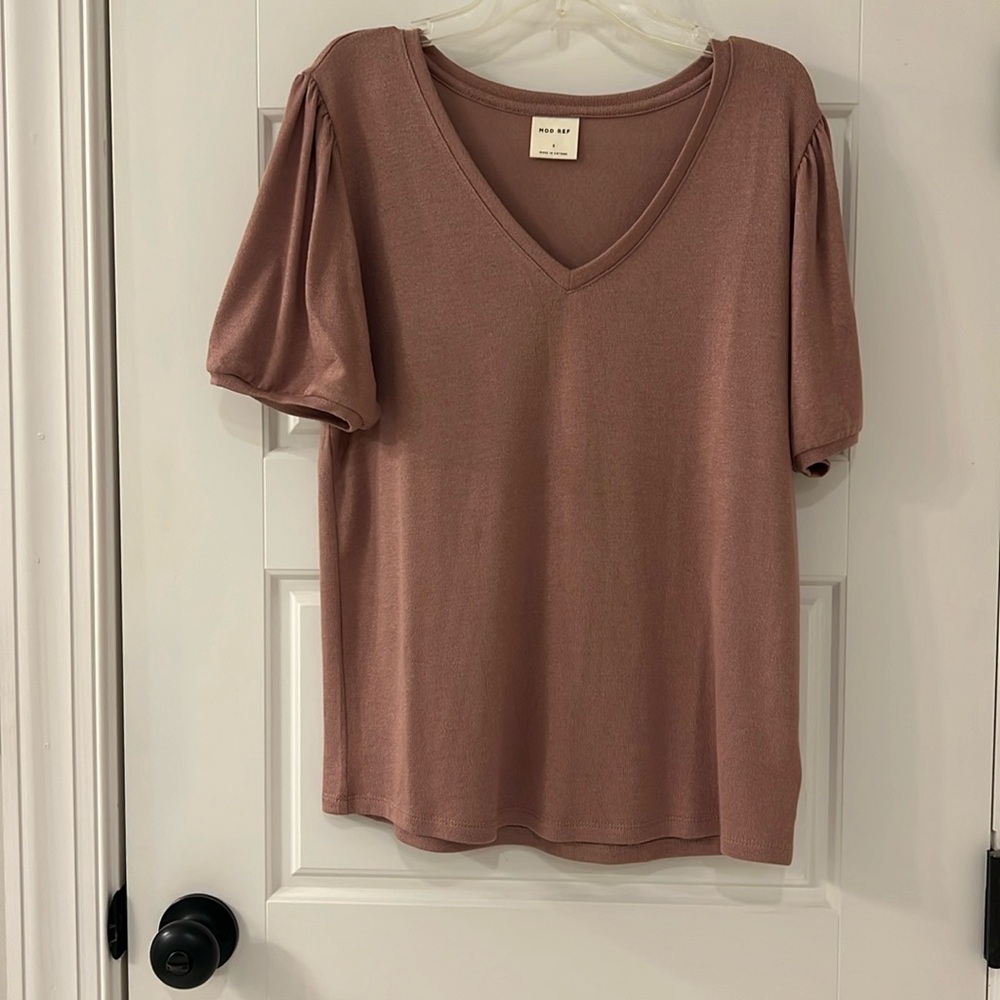 MOD REF, mauve v neck blouse